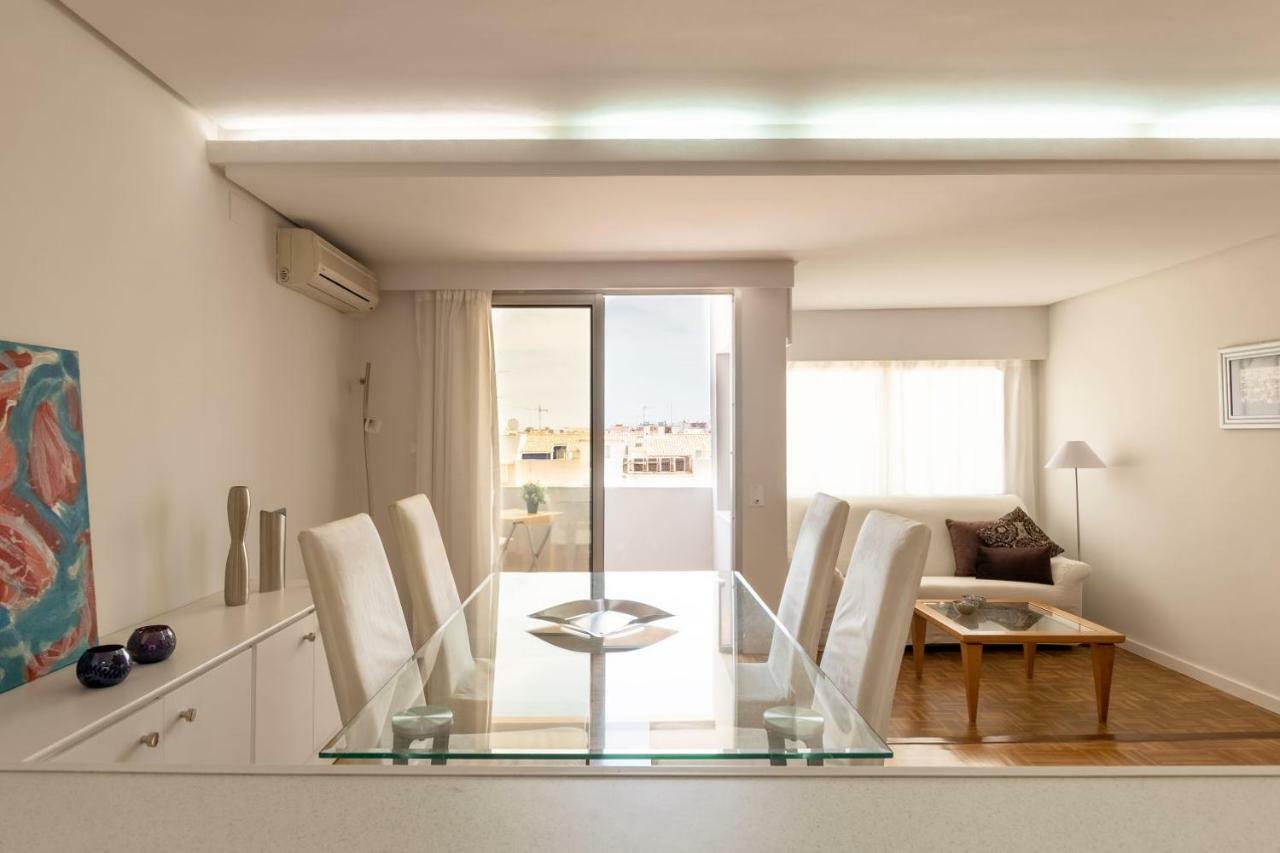 Light And Bright Apartment In Central Valencia Exterior photo